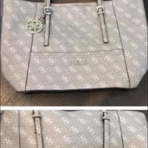 Guess Tote
